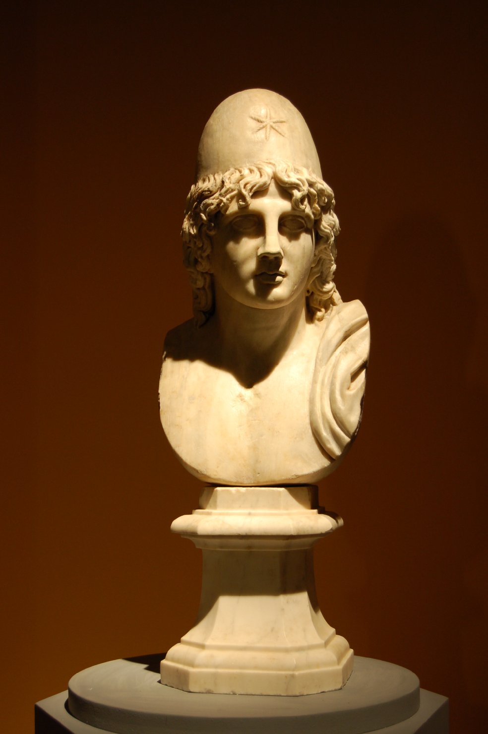 Dioscuro (busto, opera isolata) - arte romana (secondo quarto sec. II)