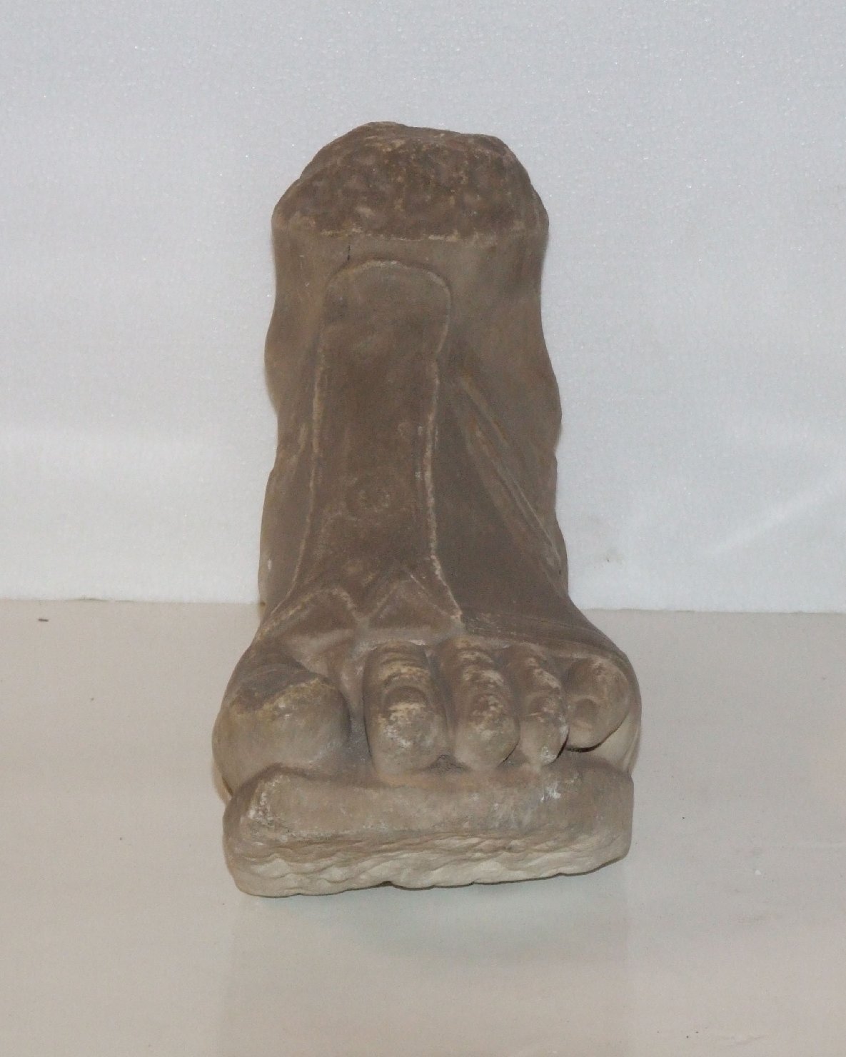Figura maschile ignota (piede) (gruppo scultoreo, frammento) - arte romana (secc. I/ II)