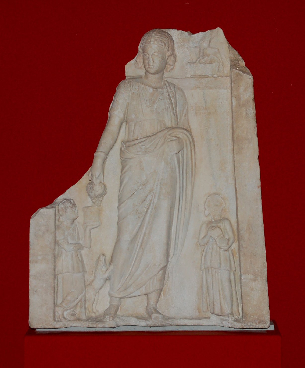 Giovane donna e due ancelle (stele funeraria, opera isolata) - arte greca (seconda metà sec. II a.C)