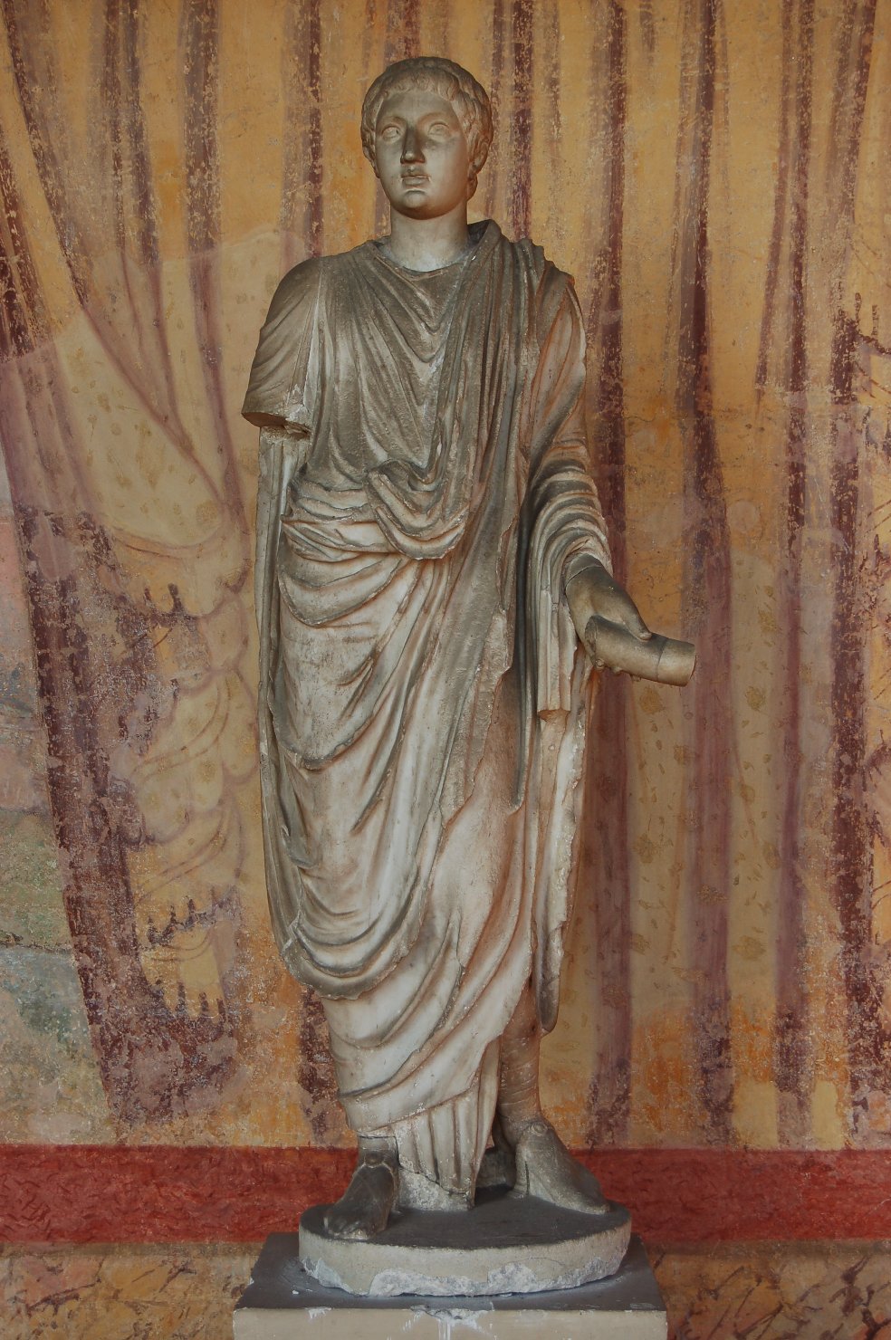 Figura di giovane (statua, opera isolata) - arte romana (secondo quarto sec. I)
