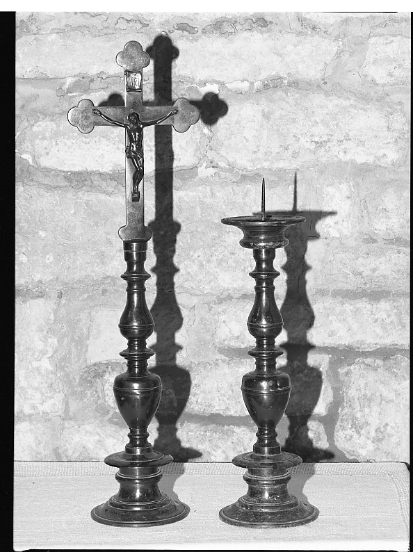 candeliere, elemento d'insieme - bottega marchigiana (sec. XIX)