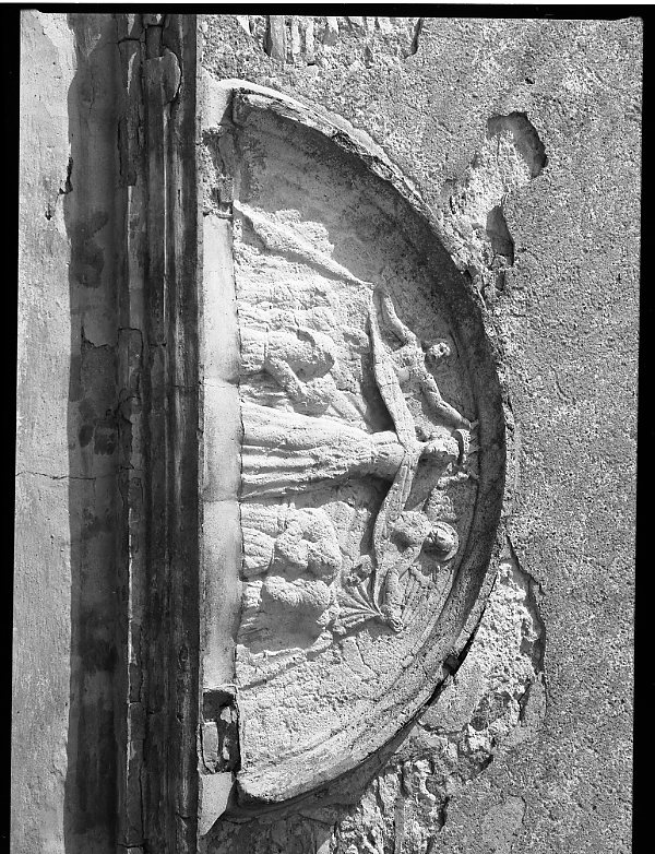 Madonna della Misericordia (rilievo) - bottega marchigiano-romagnola (sec. XVI)