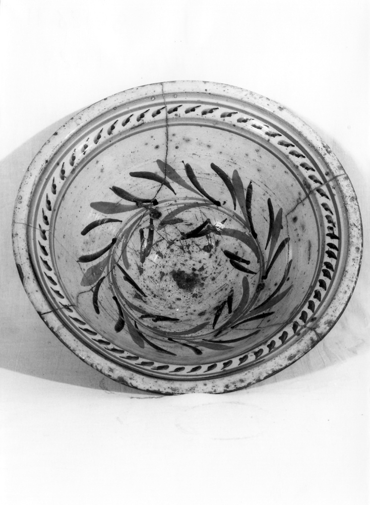 motivi decorativi vegetali (catino, opera isolata) - bottega di Pennabilli (fine/inizio secc. XVII/ XVIII)