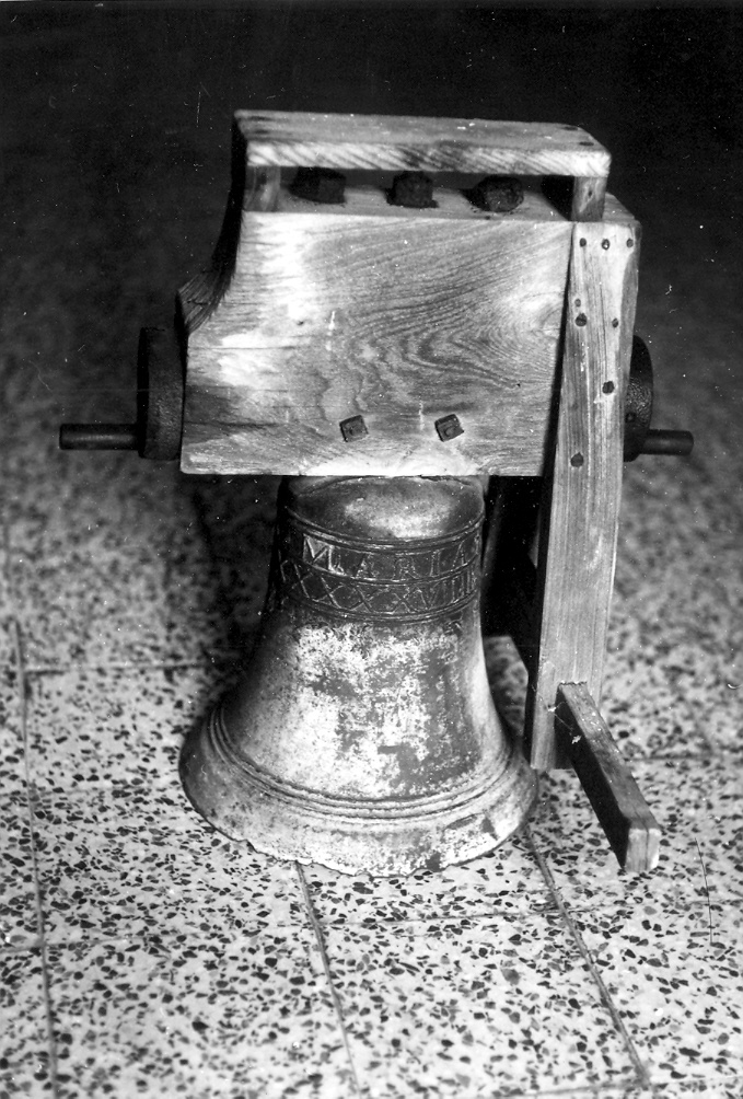 campana, opera isolata - bottega marchigiana (sec. XVI)