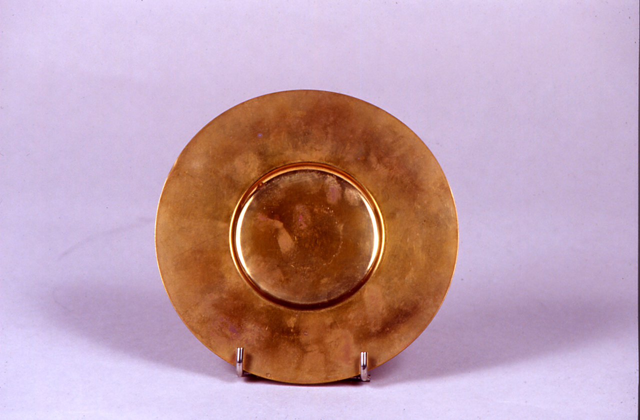 patena - bottega italiana (prima metà sec. XX)