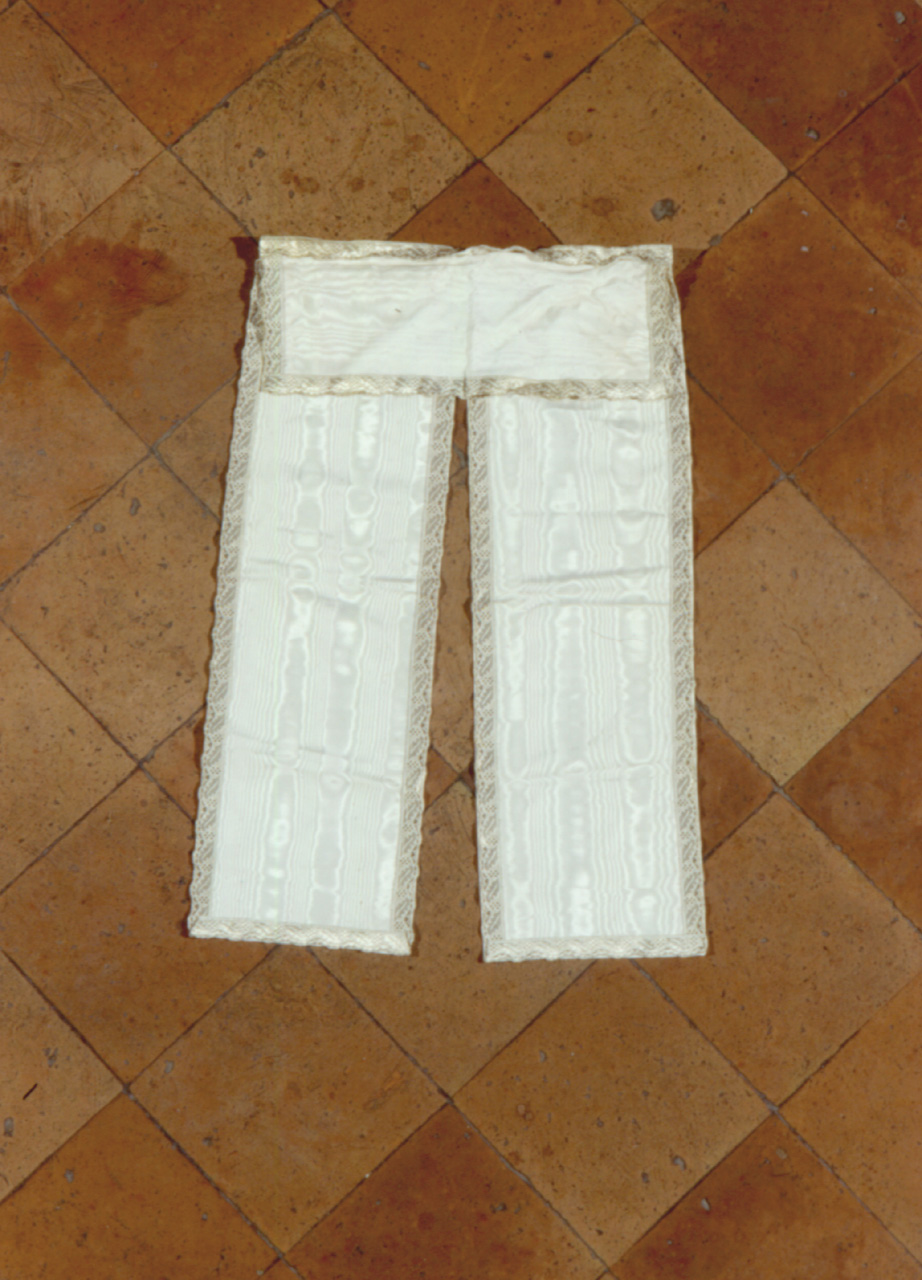 conopeo di tabernacolo - manifattura marchigiana (prima metà sec. XX)