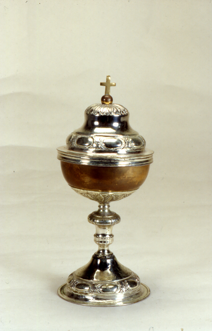 pisside - bottega marchigiana (seconda metà sec. XIX)