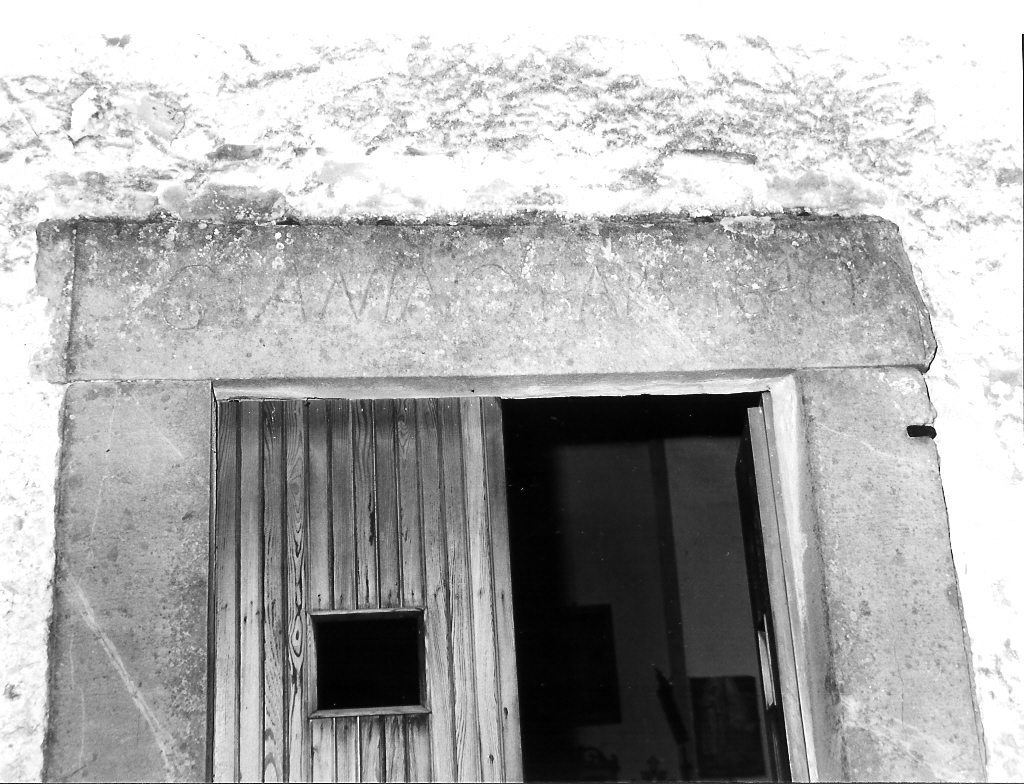 architrave di portale - bottega marchigiana (sec. XVII)