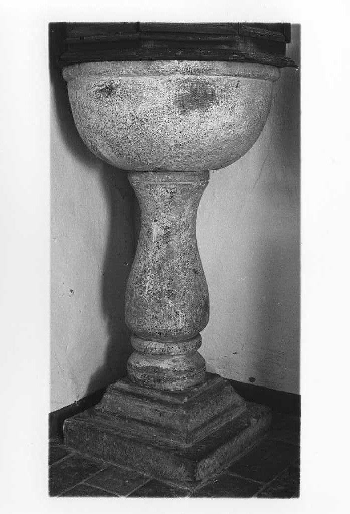 fonte battesimale - bottega marchigiana (sec. XVII)
