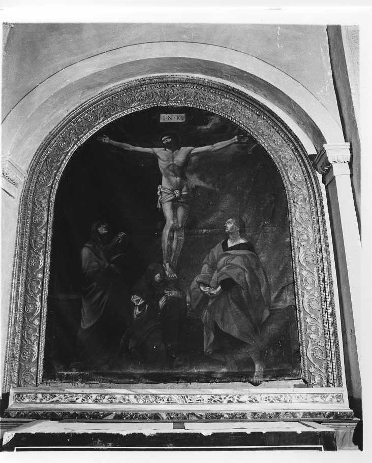 crocifissione di Cristo con la Madonna, Santa Maria Maddalena e San Giovanni Evangelista (dipinto) - ambito emiliano-romagnolo (sec. XVII)