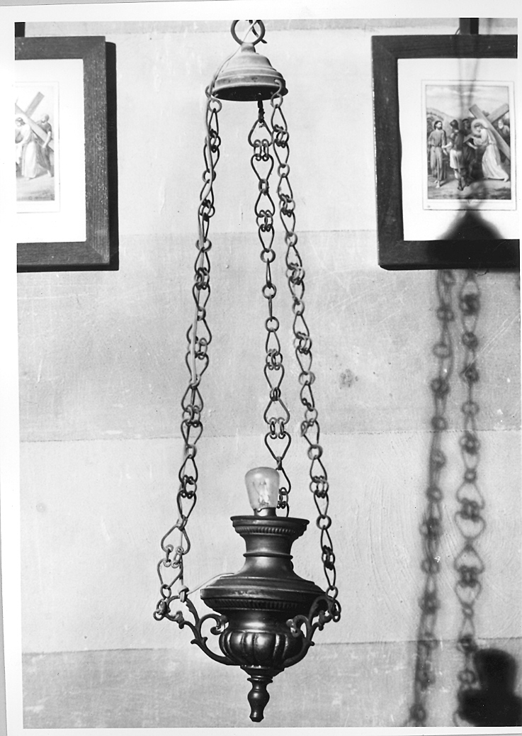 lampada, coppia - produzione marchigiana (fine/inizio secc. XIX/ XX)