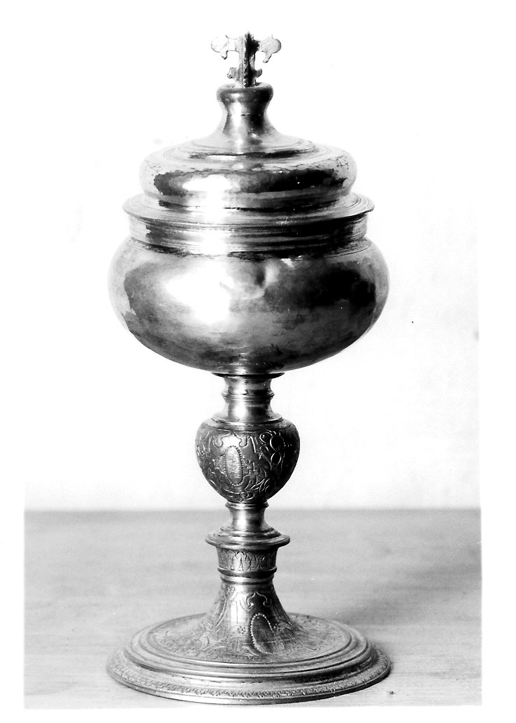 pisside - bottega Italia centrale (fine/inizio secc. XVII/ XVIII)