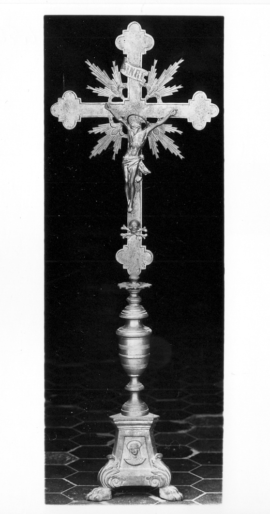 croce d'altare - bottega Italia centro-settentrionale (fine/inizio secc. XIX/ XX)