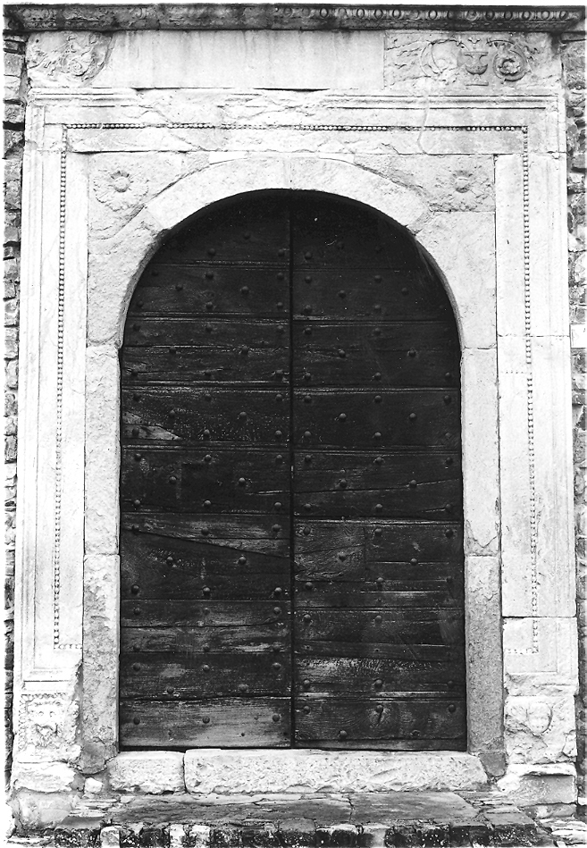 portale - bottega tosco-marchigiana (ultimo quarto sec. XV)