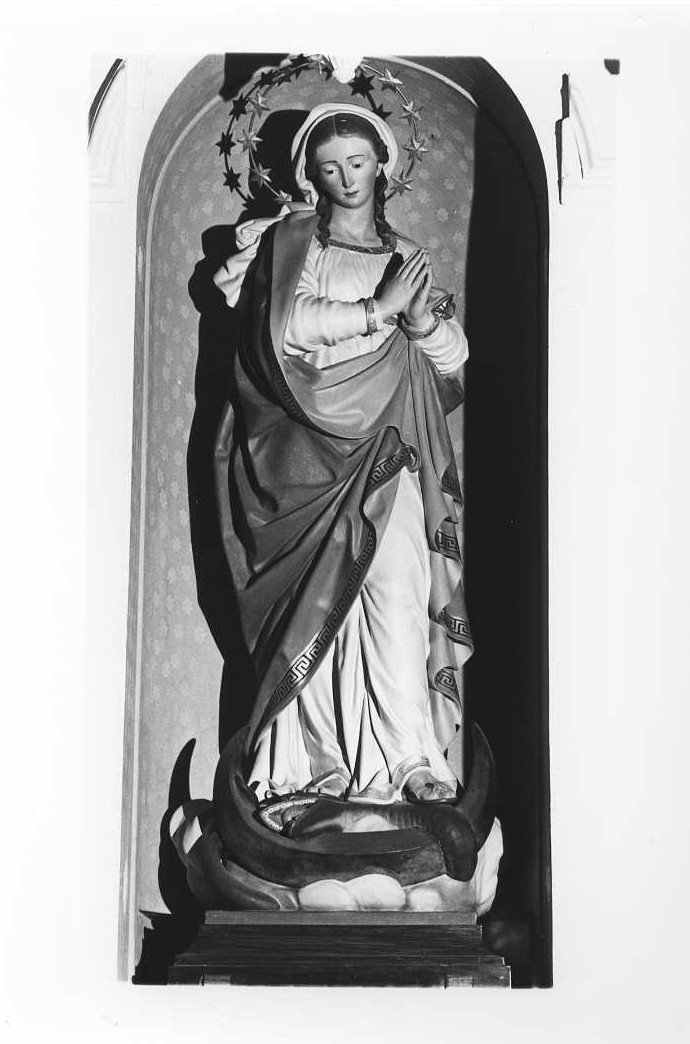 Madonna Immacolata (statua) - bottega Italia centro-meridionale (prima metà sec. XX)