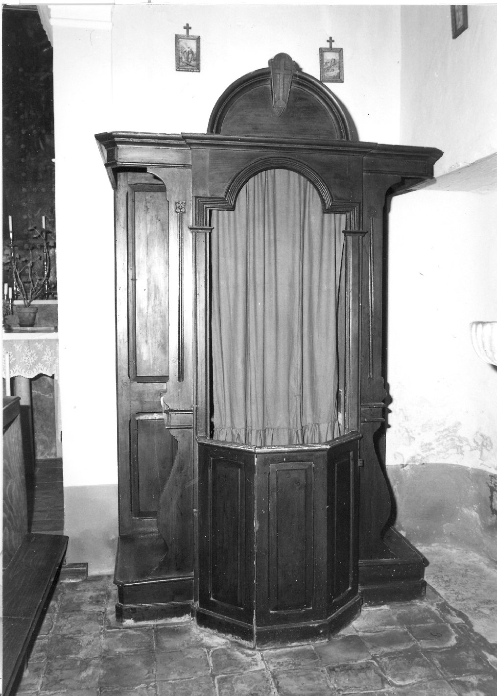 confessionale - bottega marchigiana (prima metà sec. XX)