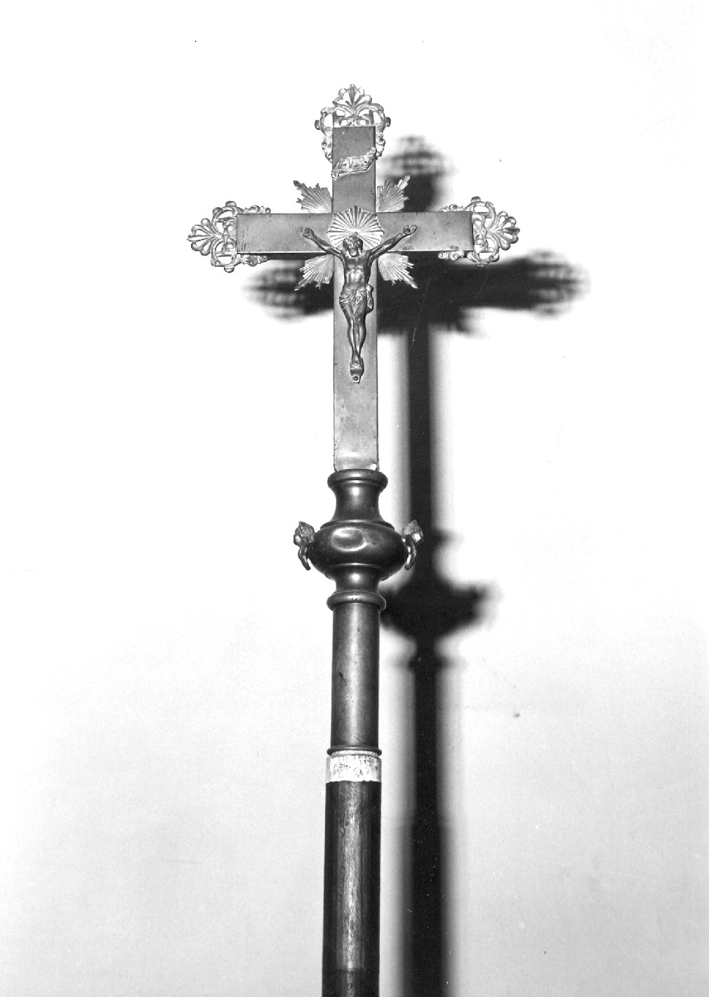 croce processionale - bottega marchigiana (prima metà sec. XX)