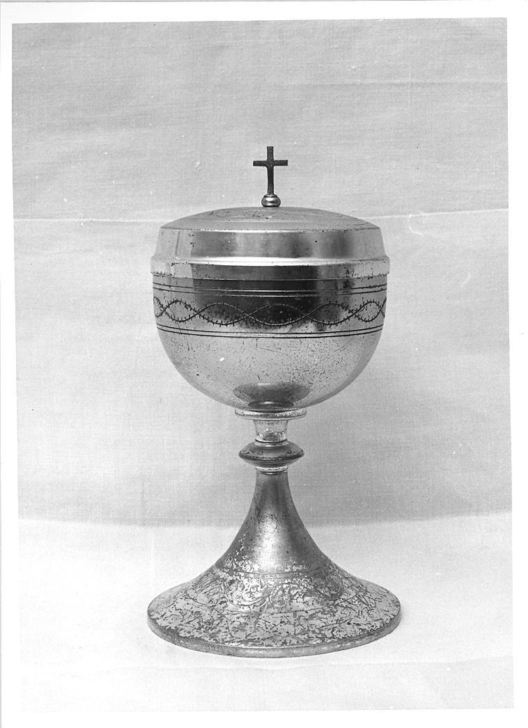 pisside - produzione marchigiana (prima metà sec. XX)