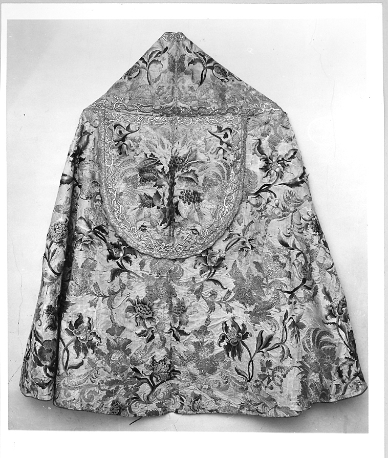 piviale - manifattura marchigiana (sec. XVIII)