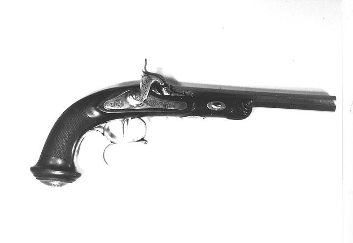 pistola - bottega belga (prima metà sec. XIX)