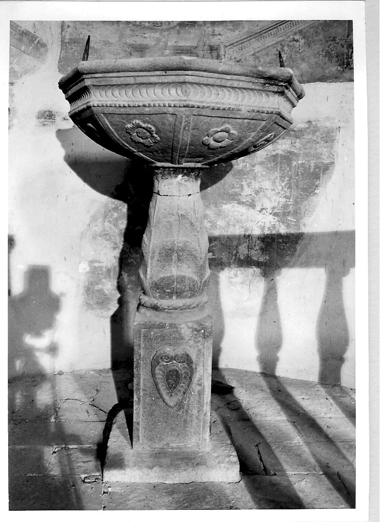 fonte battesimale - bottega marchigiana (inizio sec. XVI)