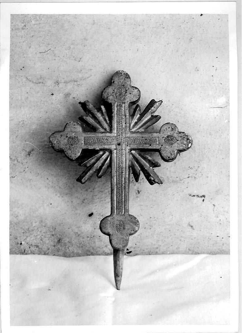 croce apicale - bottega marchigiana (fine/inizio secc. XVII/ XVIII)