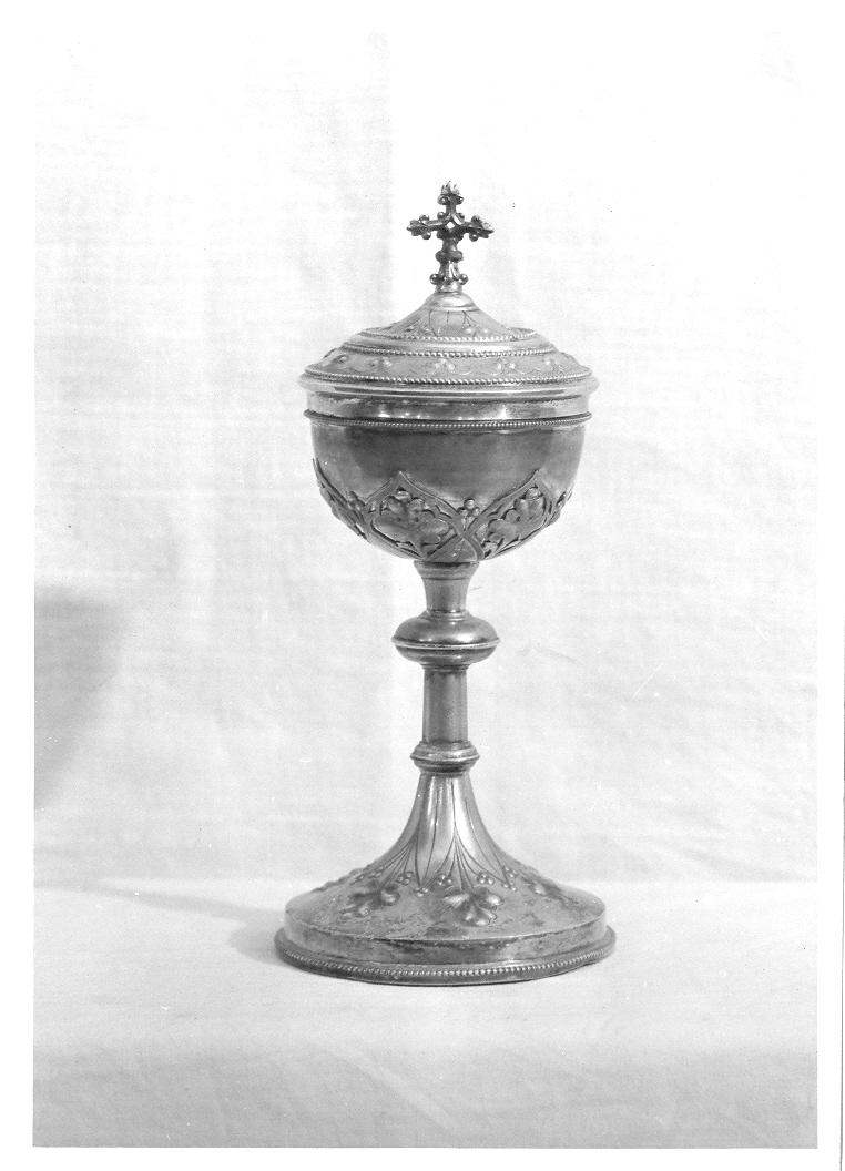 pisside - bottega italiana (inizio sec. XX)