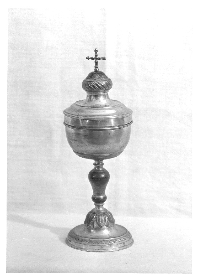 pisside - bottega italiana (seconda metà sec. XIX)