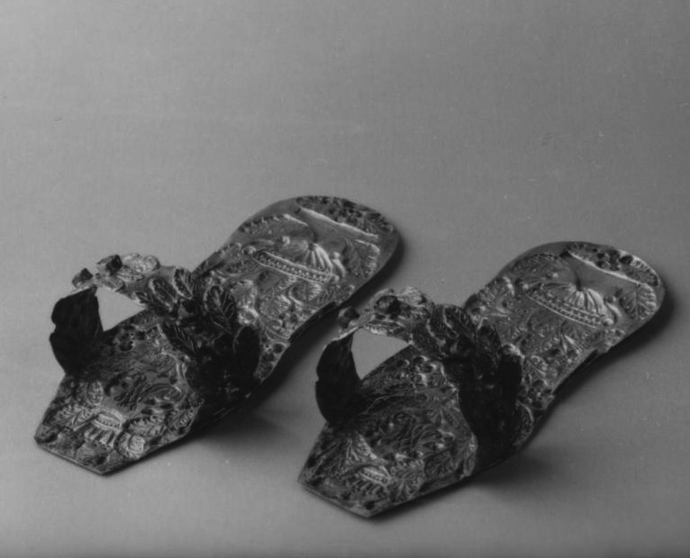 sandalo di statua, coppia - bottega sarda (secc. XVIII/ XIX)