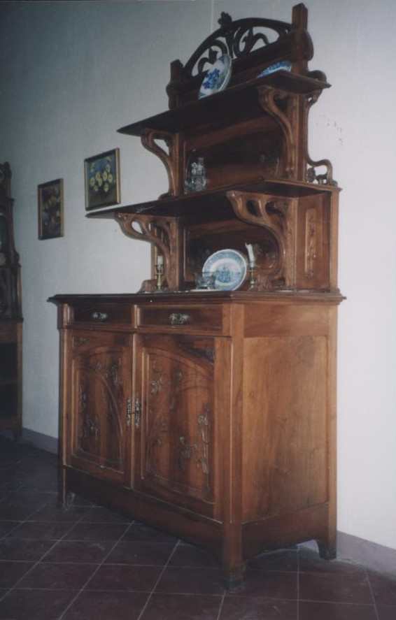 credenza - bottega italiana (primo quarto sec. XX)
