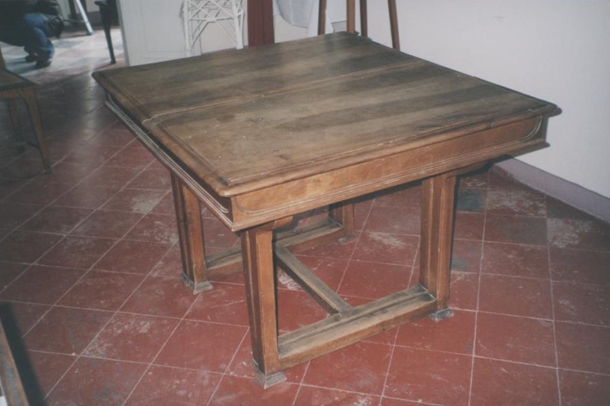 tavolo - bottega italiana (primo quarto sec. XX)