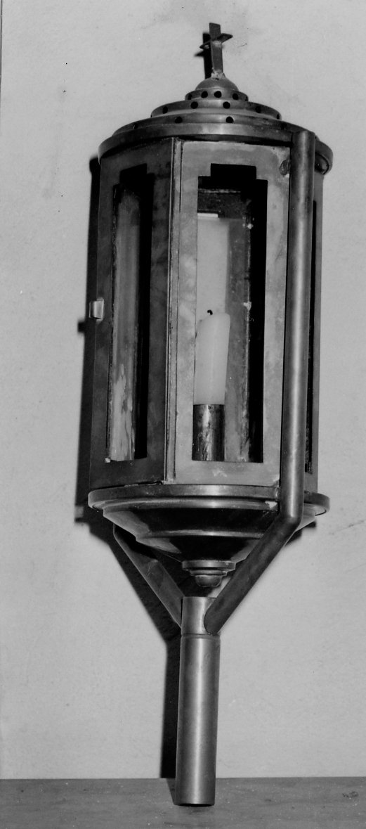 lanterna processionale, serie - bottega sarda (inizio sec. XX)