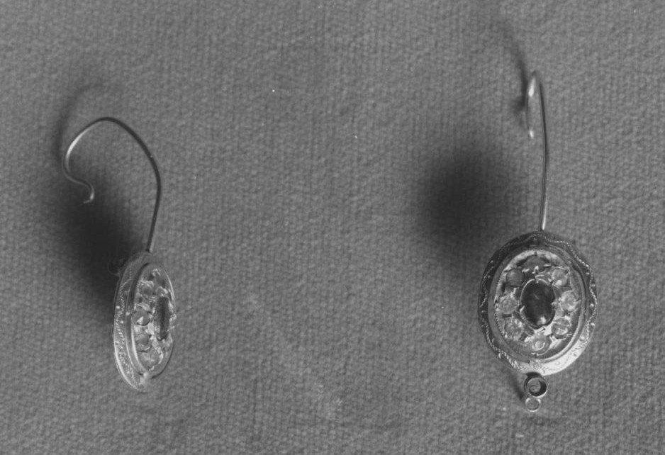 orecchino - bottega italiana (inizio sec. XX)