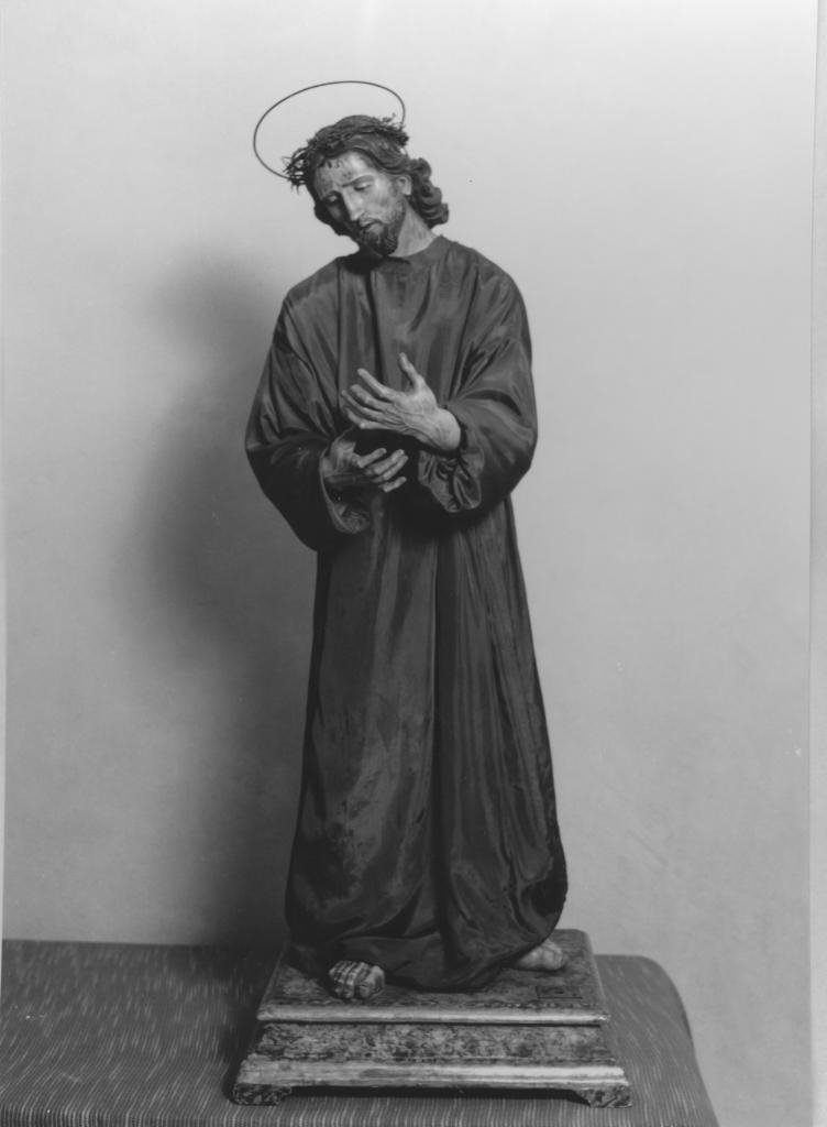 Cristo che abbraccia la croce (scultura processionale) di Lonis Giuseppe Antonio (attribuito) (sec. XVIII)
