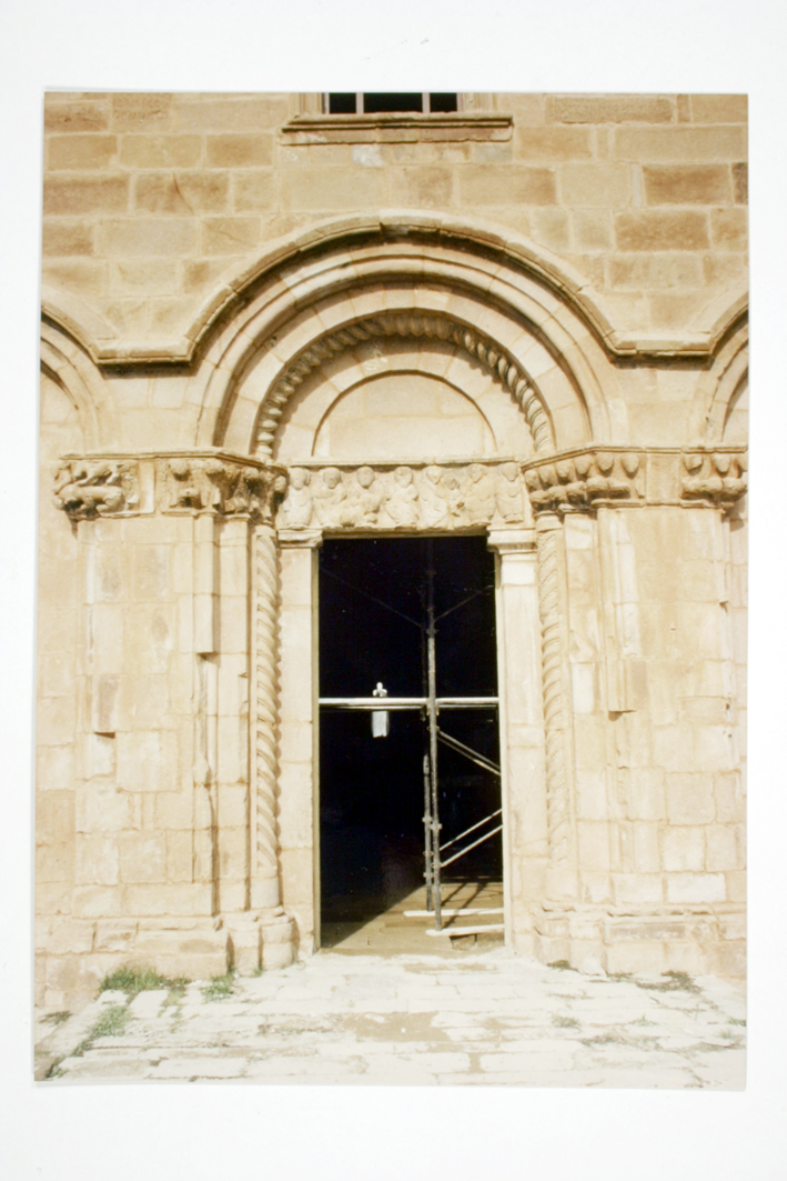 portale - ad arco - bottega sarda (sec. XIII)