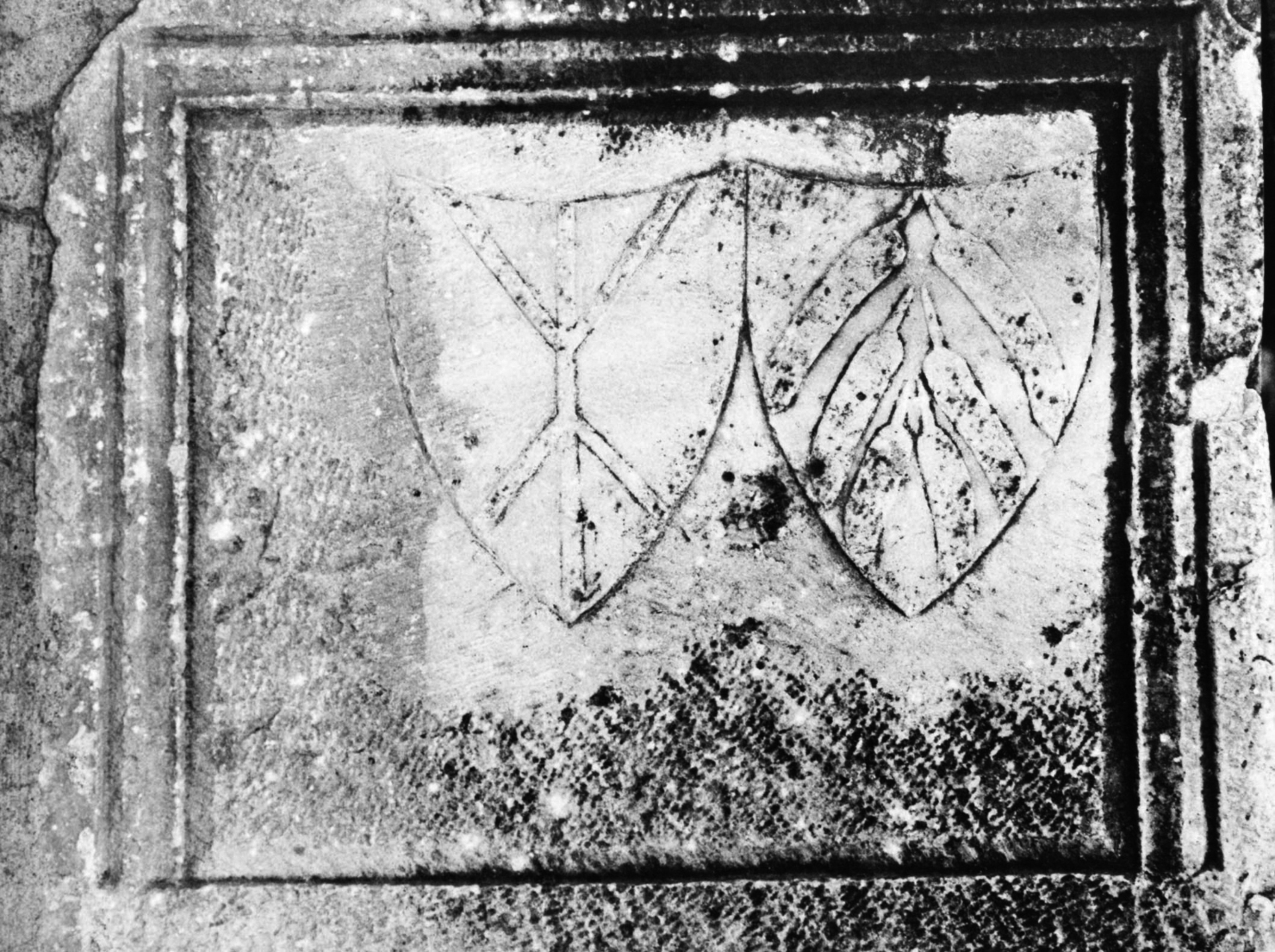 stemma (rilievo, paio) - bottega araba, bottega lombarda (sec. XIII)