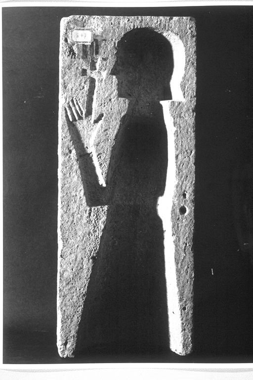 figura maschile (stampo - per formella, opera isolata) - manifattura umbra (sec. XIV)