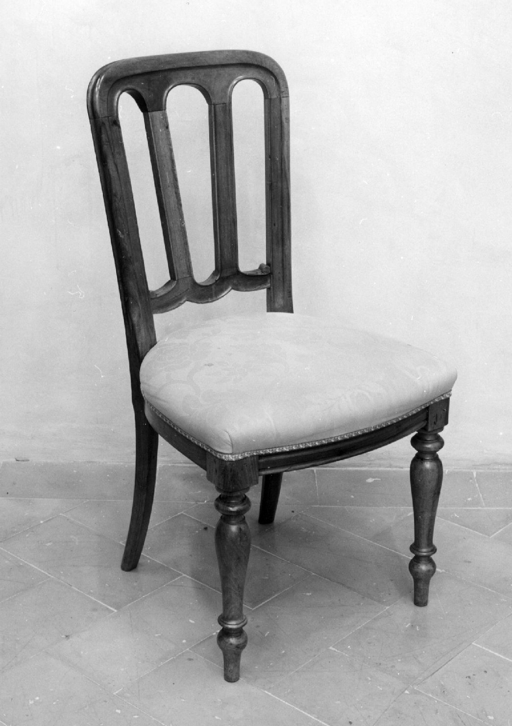 sedia, opera isolata - manifattura italiana (secondo quarto sec. XX)