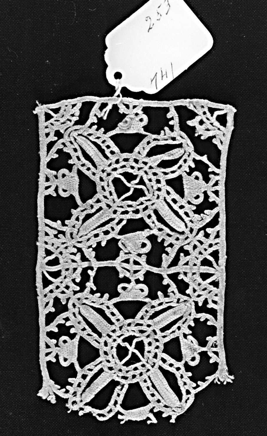 trina, frammento - manifattura italiana (seconda metà sec. XVI)