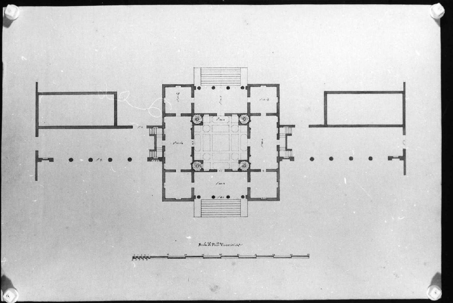 pianta di edificio (disegno, serie) di Calderari Ottone Maria (sec. XVIII)