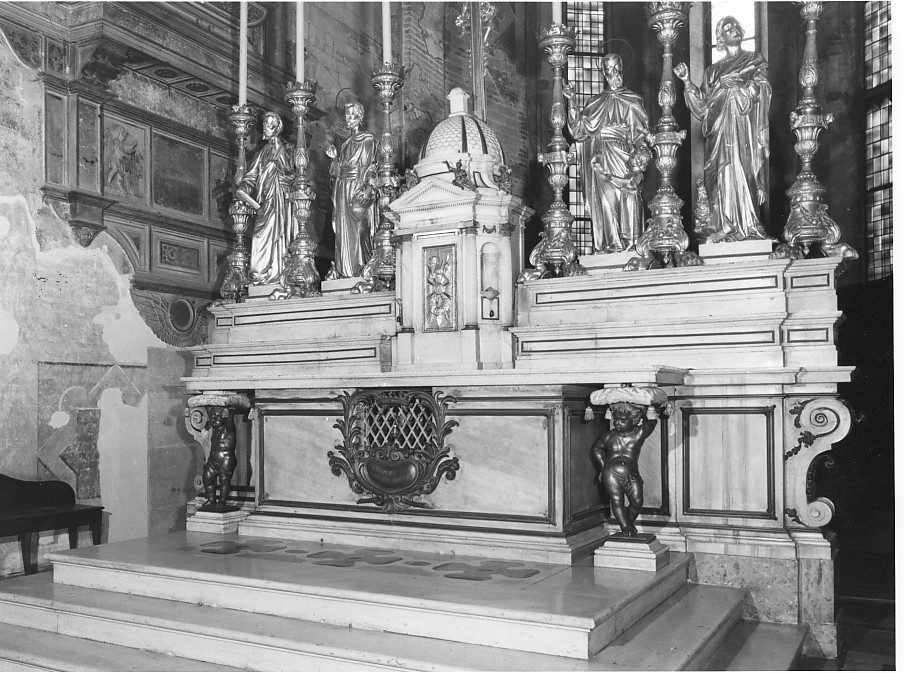 altare maggiore di Schiavi Francesco (attribuito), Schiavi Giuseppe Antonio (attribuito) (sec. XVIII)