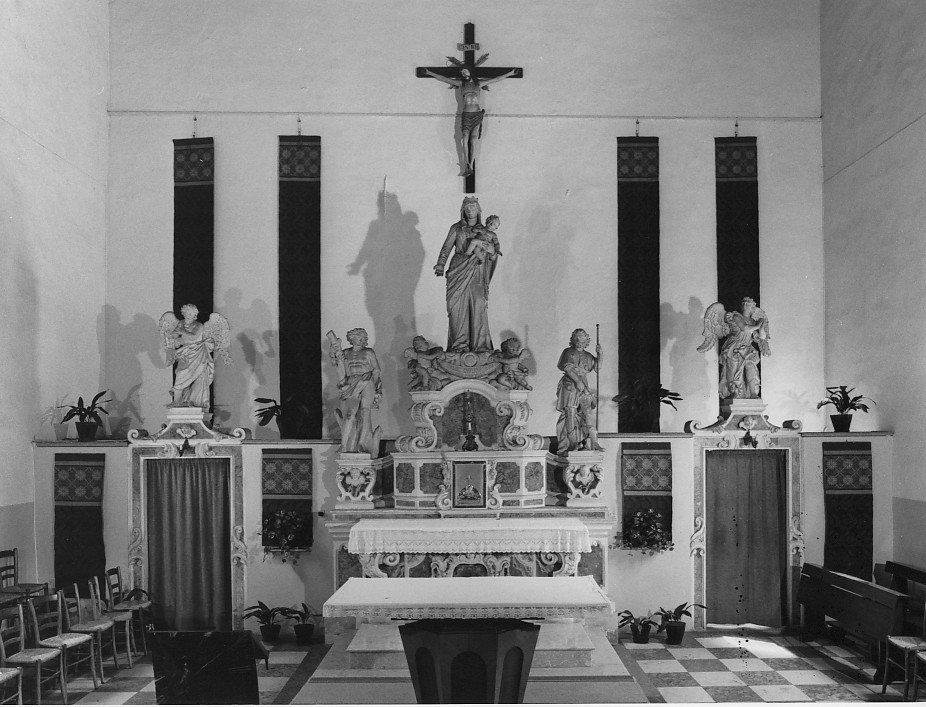 altare di Calvi Giovanni (maniera) (prima metà sec. XVIII)