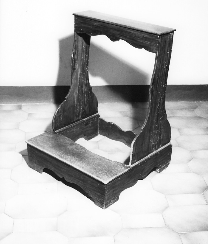 inginocchiatoio - produzione veneta (ultimo quarto, primo quarto sec. XIX, sec. XX)