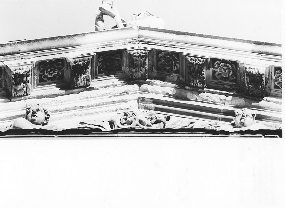 motivo decorativo a rosette (decorazione plastica) di Bendazzoli Giovanni Battista (sec. XVIII)