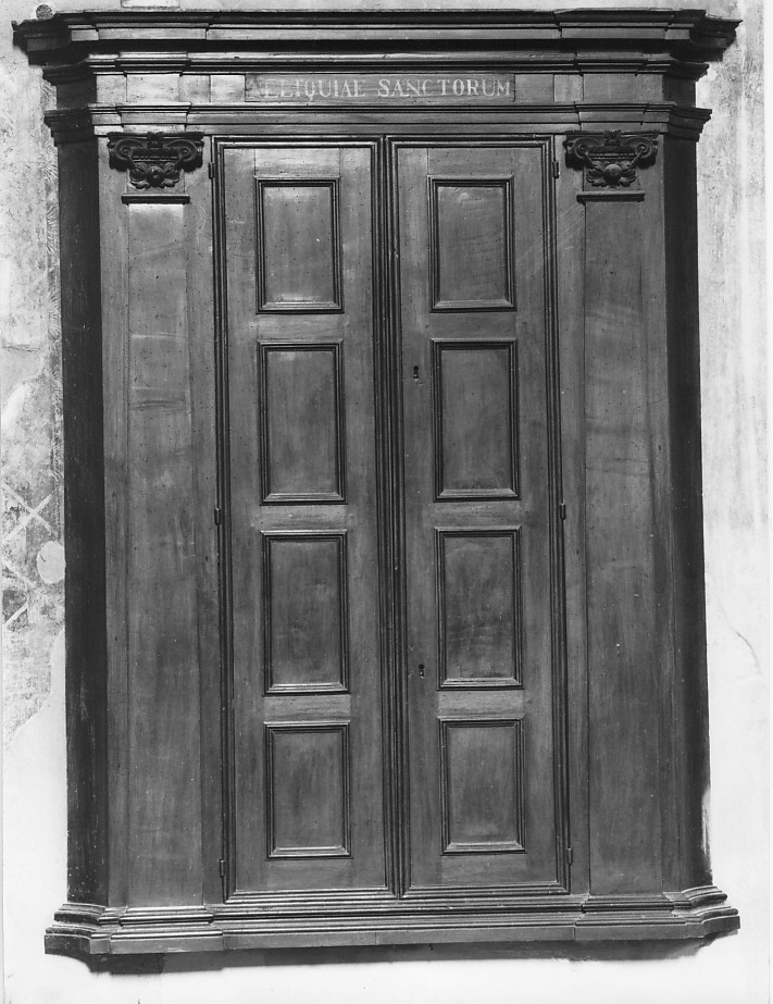 armadio per reliquiari - ambito veronese (seconda metà sec. XVIII)