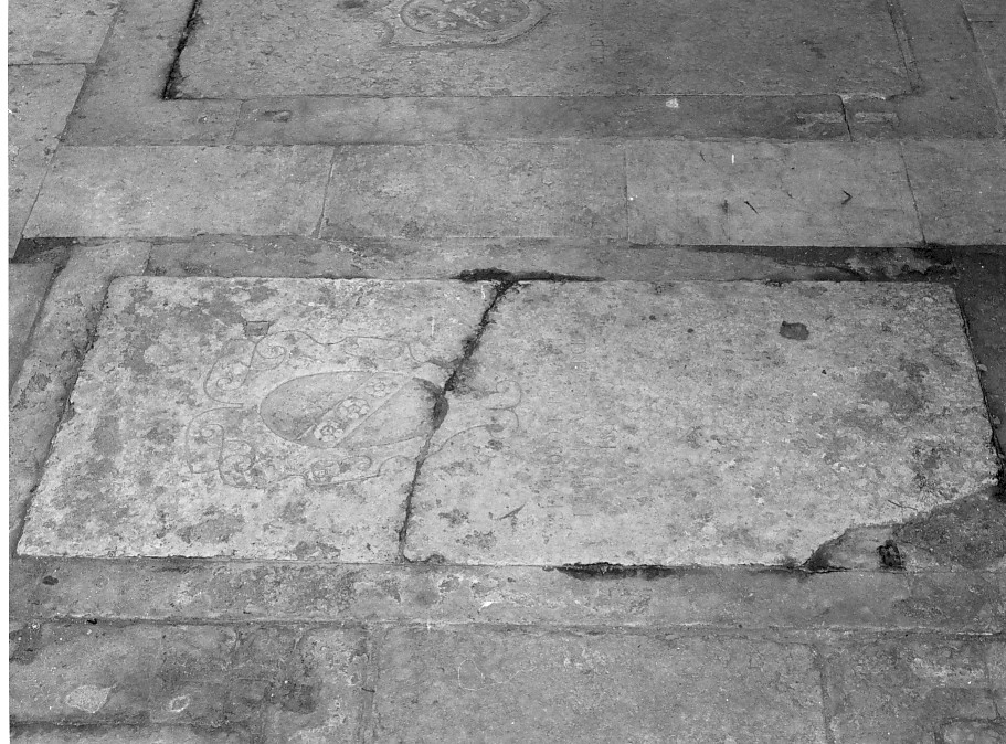 lapide tombale - ambito veronese (sec. XVII)