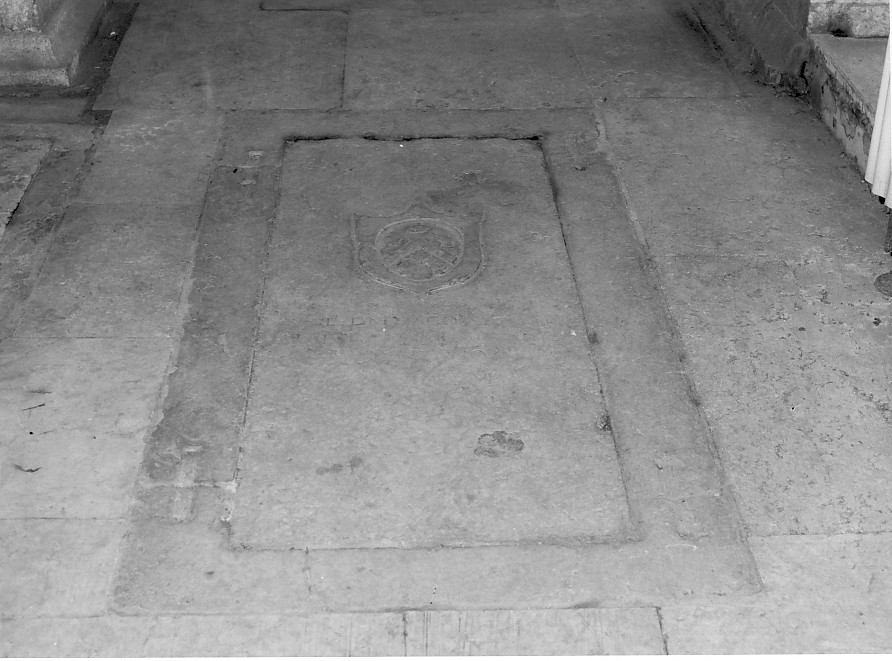 lapide tombale - ambito veronese (sec. XVI)