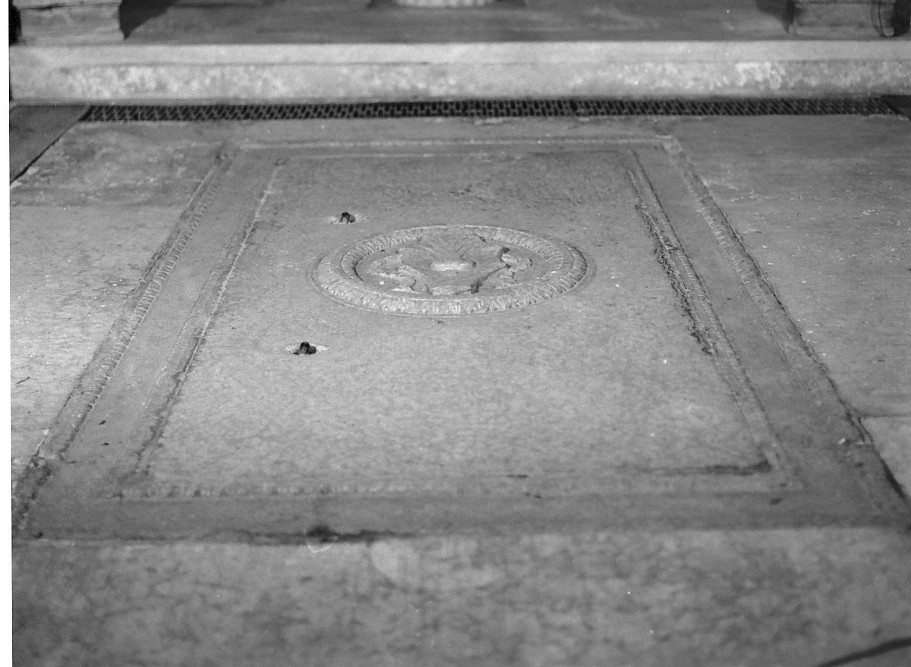 lapide tombale - manifattura veronese (sec. XV)