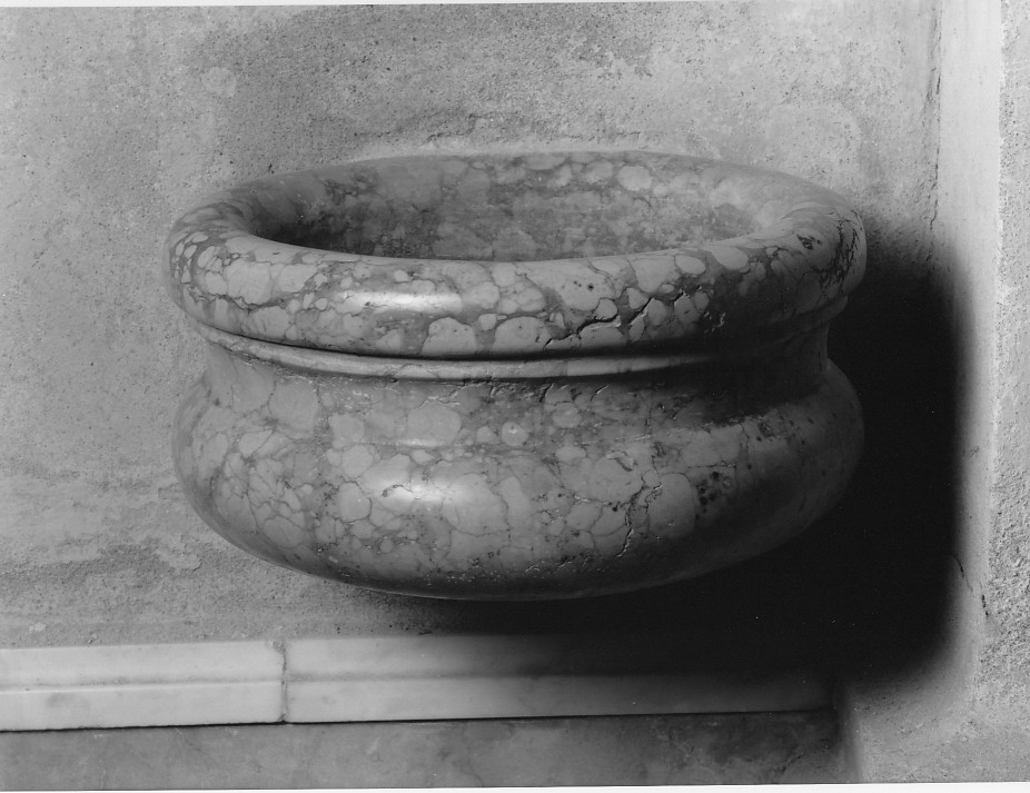 acquasantiera da parete, serie - ambito Italia settentrionale (sec. XVIII)