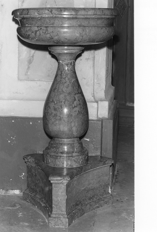 acquasantiera - a fusto - ambito veneto (prima metà sec. XIX)